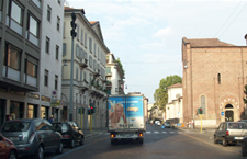 Truck ADV Bologna - OOH Innovativa